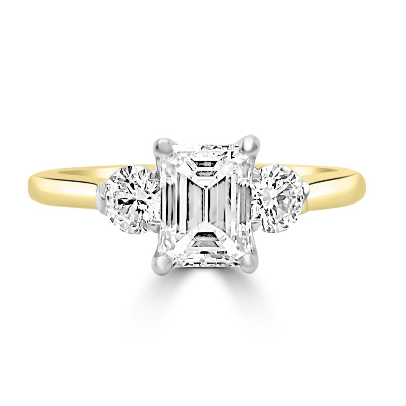 18ct Yellow Gold Emerald & Brilliant Cut Diamond 3 Stone Ring
