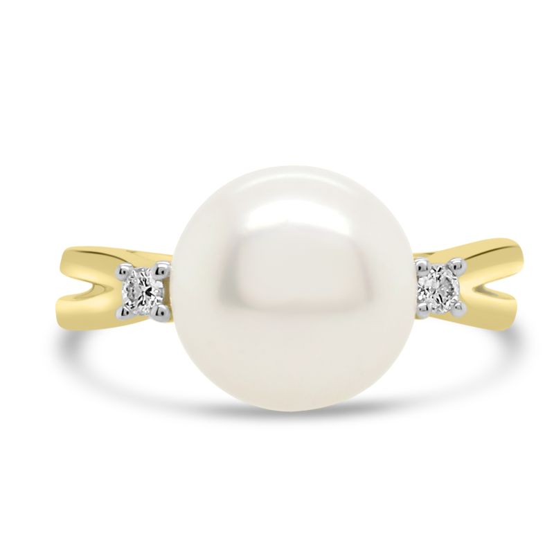 9ct Yellow Gold Freshwater Bouton Pear & Diamond Dress Ring 0.04