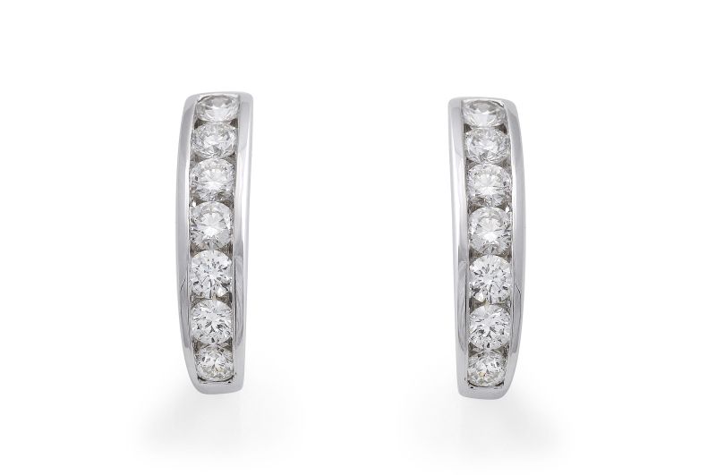 18ct White Gold Brilliant Cut Diamond "J" Style Earrings 1.03ct